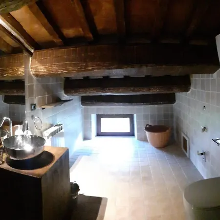 Alloggio per agriturismo Marcofrate, A Retreat In The Nature